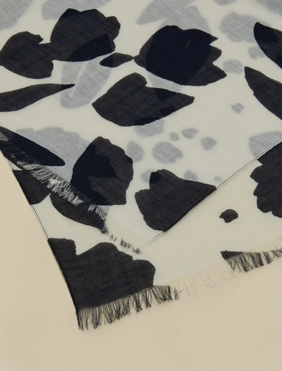 "Marina Rinaldi Women's White Cotton & Linen Stole – Elegant & Lightweight Scarf"