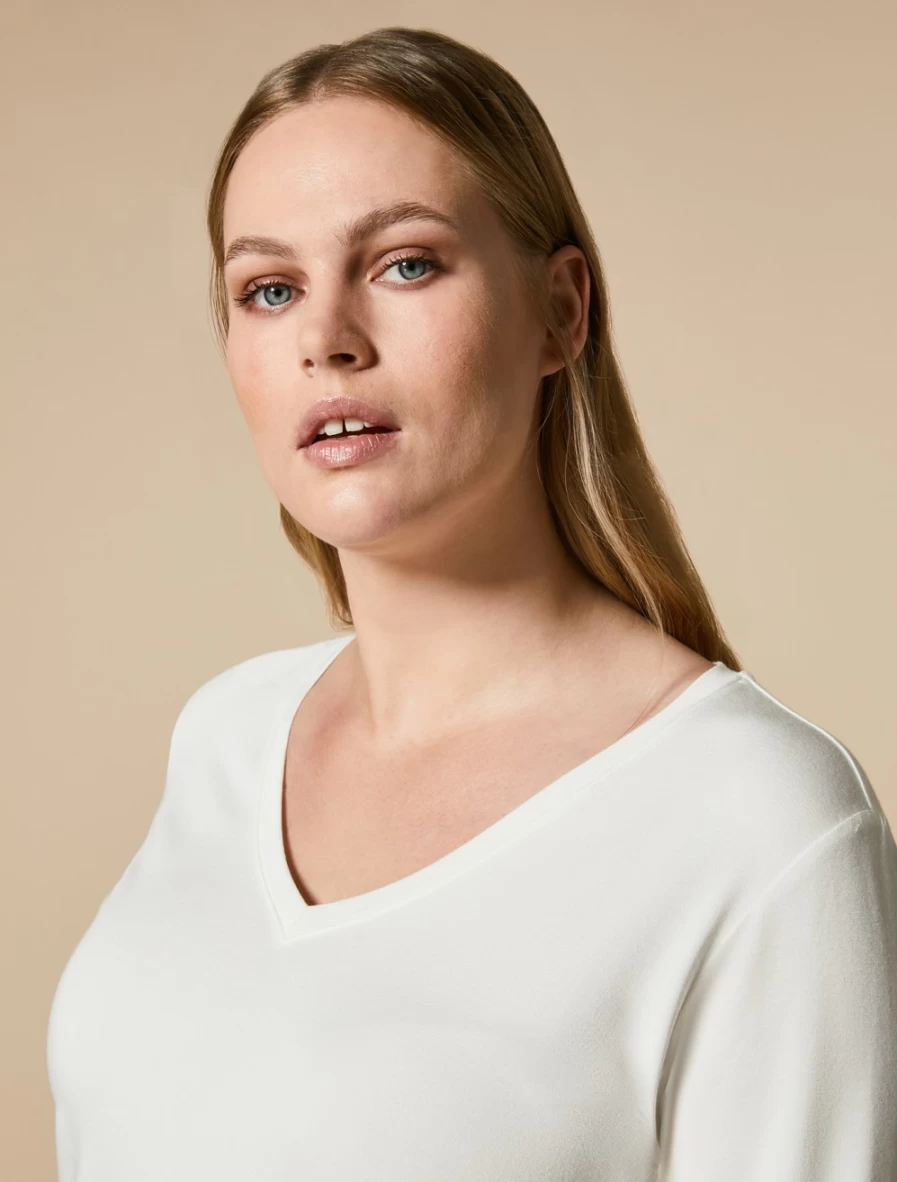 "Marina Rinaldi Women's White Jersey T-Shirt – Soft Cotton Classic Fit Top"