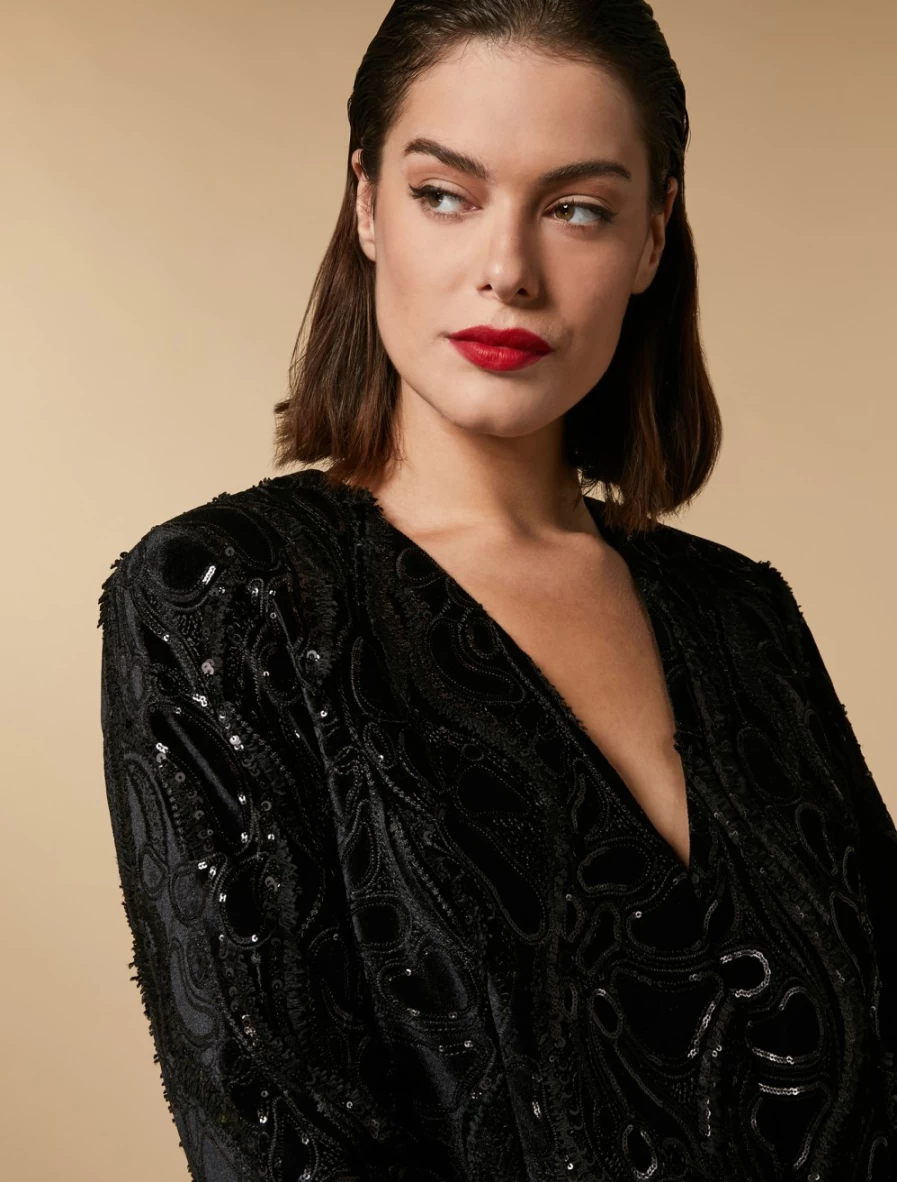 "Marina Rinaldi Women's Black Stretch Velvet Jacket – Luxurious Soft Blazer"