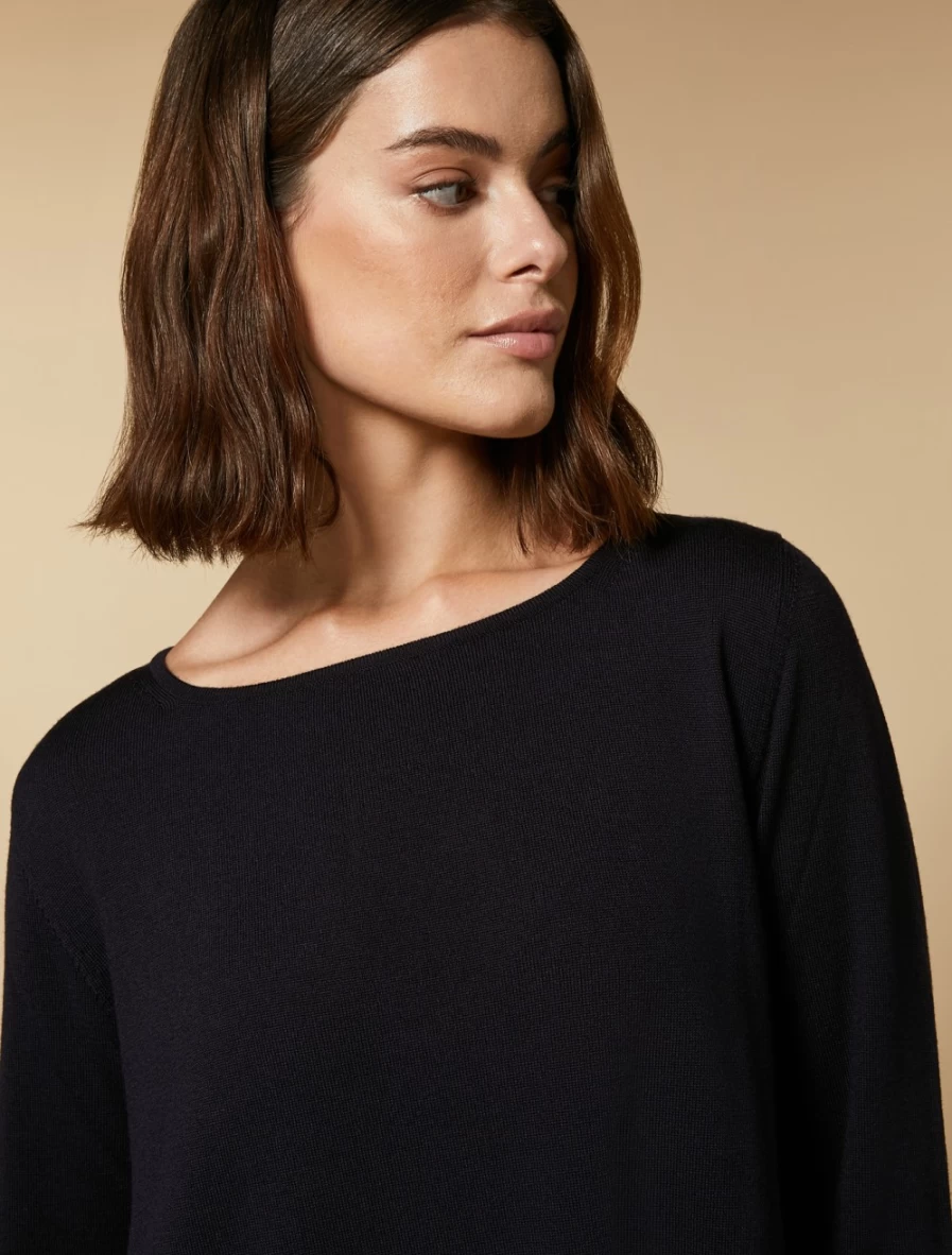 "Marina Rinaldi Women's Dark Navy Wool Sweater – Premium Knitwear"