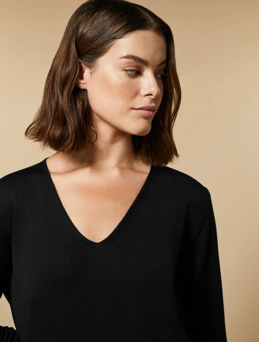 Marina Rinaldi Women's Black Wool Sweater - Premium Knitwear for Winter Warmth